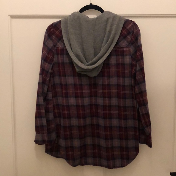 Hooded button up top - Picture 4 of 5